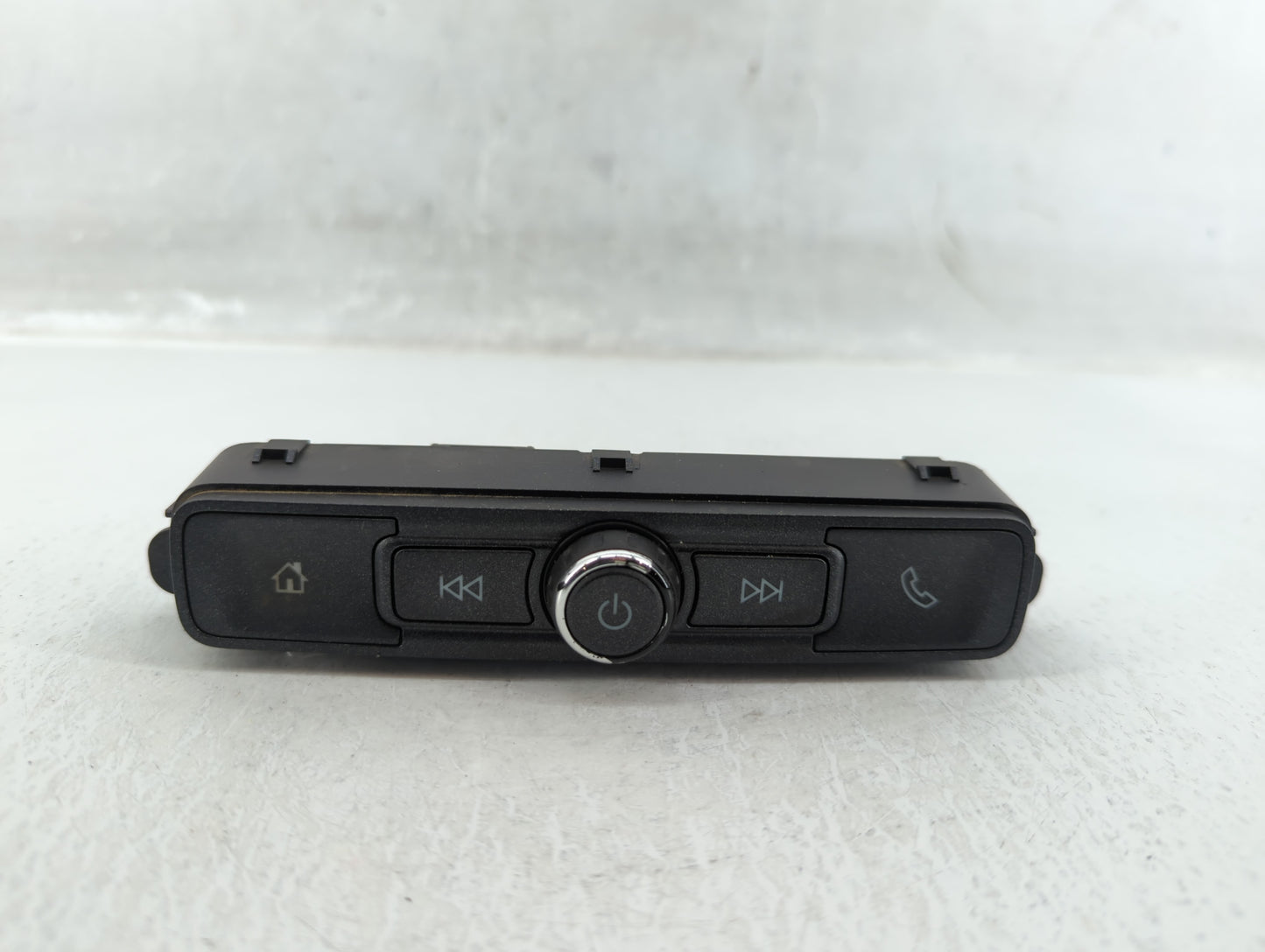 Chevrolet Silverado 2500 Hd Radio Control Panel - Oemusedautoparts1.com