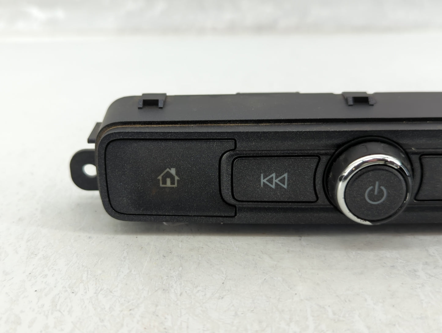 Chevrolet Silverado 2500 Hd Radio Control Panel - Oemusedautoparts1.com