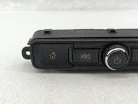 Chevrolet Silverado 2500 Hd Radio Control Panel - Oemusedautoparts1.com