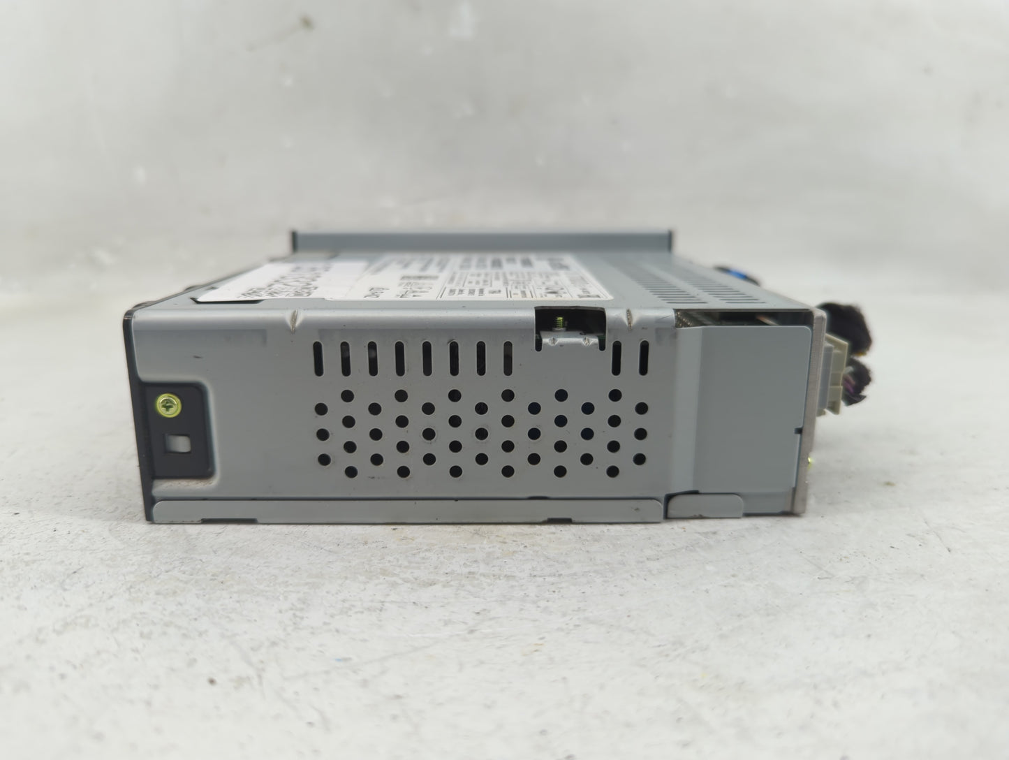 2017-2018 Chevrolet Silverado 3500 Radio AM FM Cd Player Receiver Replacement P/N:555343750 42532869 Fits Fits 2017 2018 201