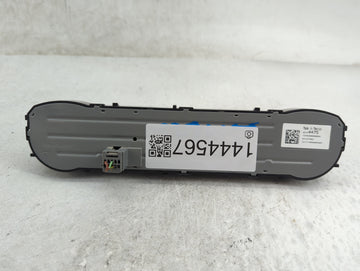 2017 Chevrolet Silverado 3500 Climate Control Module Temperature AC/Heater Replacement P/N:84164475 815372982 Fits OEM Used Auto Parts