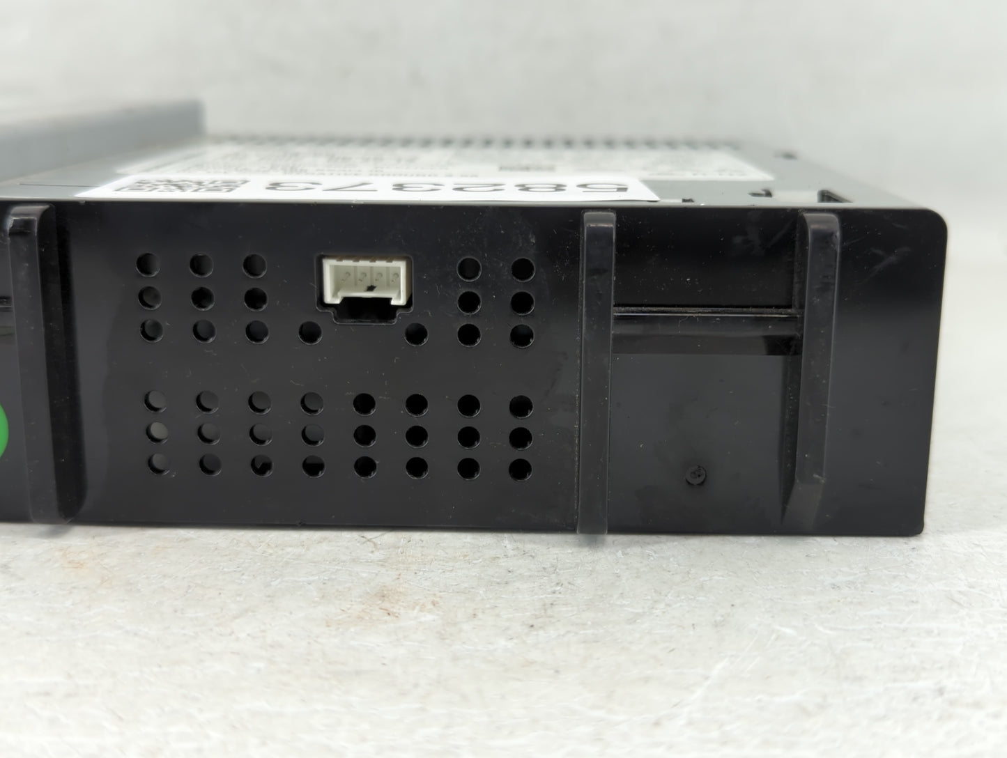 Chevrolet Silverado 3500 Hd Am Fm Cd Player Radio Receiver - Oemusedautoparts1.com