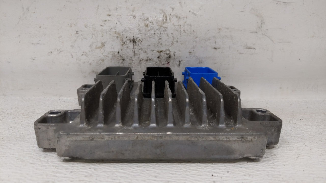 2017-2019 Chevrolet Sonic PCM Engine Control Computer ECU ECM PCU OEM P/N:12679097 12670309 Fits Fits 2017 2018 2019 2020 20