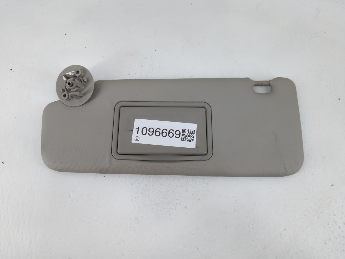 2012-2019 Chevrolet Sonic Sun Visor Shade Replacement Driver Left Mirror Fits Fits 2012 2013 2014 2015 2016 2017 2018 2019 O