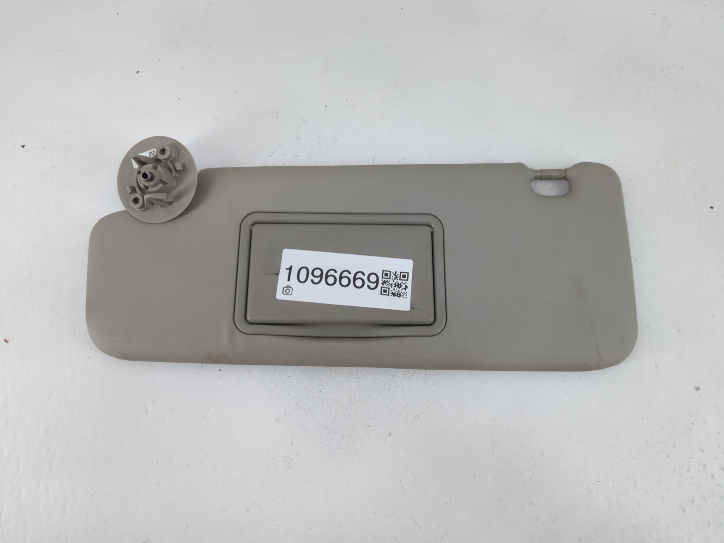 2012-2019 Chevrolet Sonic Sun Visor Shade Replacement Driver Left Mirror Fits Fits 2012 2013 2014 2015 2016 2017 2018 2019 O