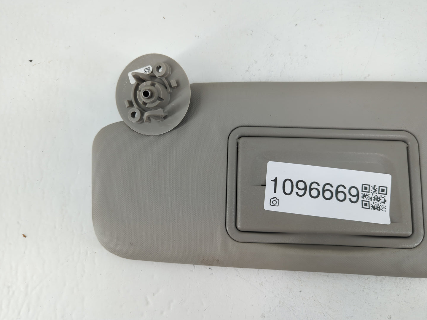 2012-2019 Chevrolet Sonic Sun Visor Shade Replacement Driver Left Mirror Fits Fits 2012 2013 2014 2015 2016 2017 2018 2019 O