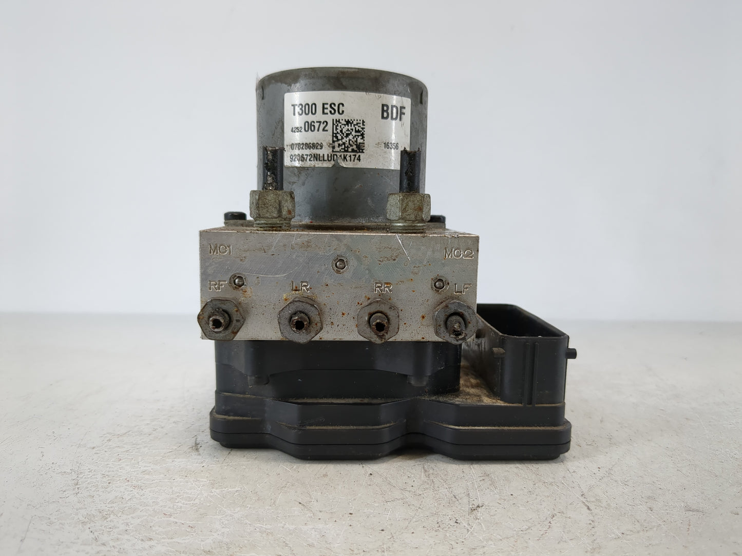 2017-2019 Chevrolet Sonic ABS Pump Control Module Replacement P/N:42520672 Fits Fits 2017 2018 2019 OEM Used Auto Parts - Oe