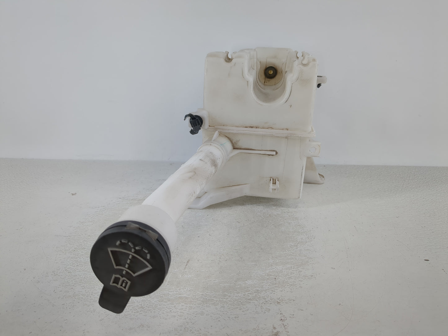 2012-2019 Chevrolet Sonic Windshield Washer Fluid Reservoir Bottle Oem - Oemusedautoparts1.com