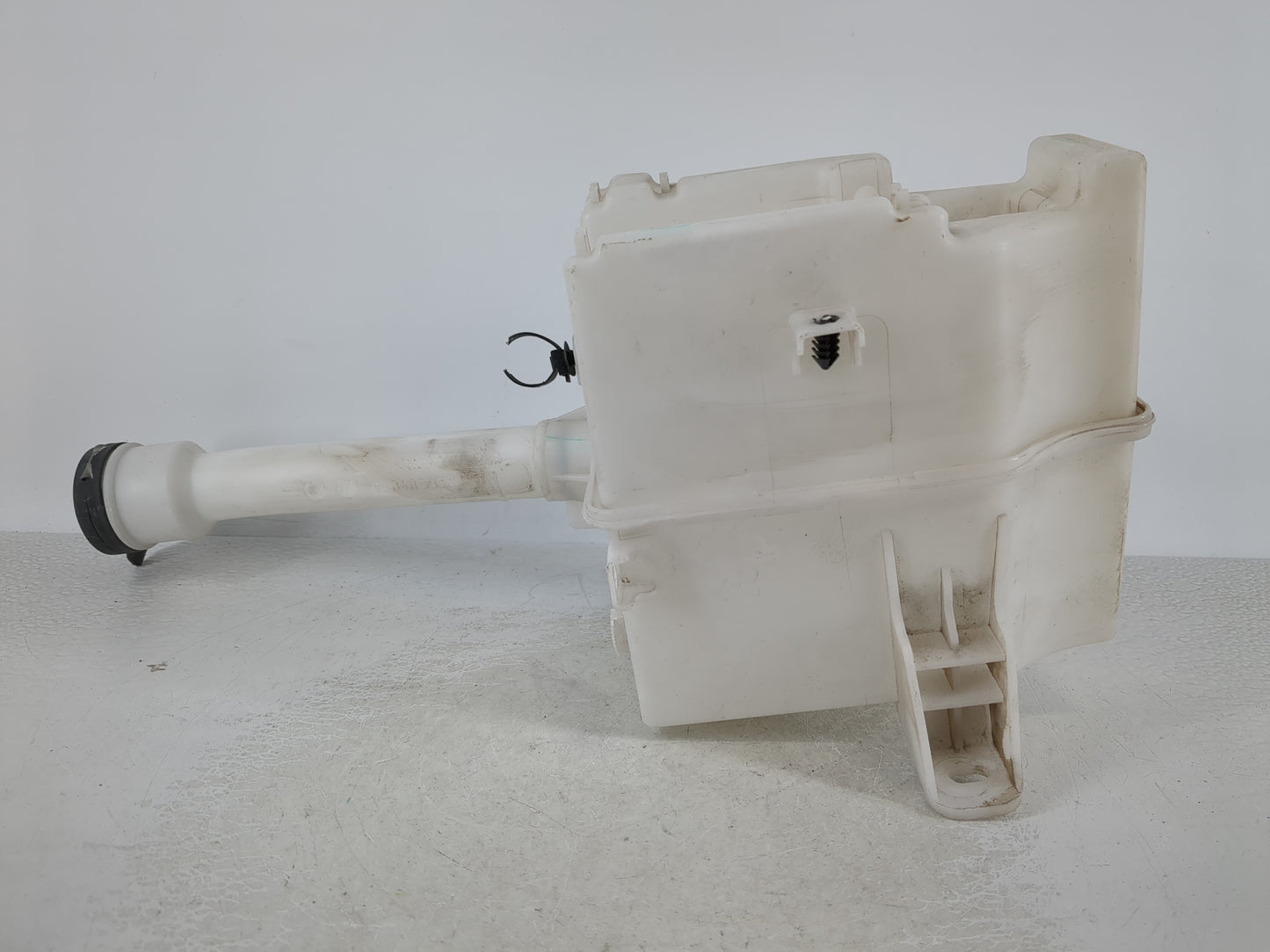 2012-2019 Chevrolet Sonic Windshield Washer Fluid Reservoir Bottle Oem - Oemusedautoparts1.com