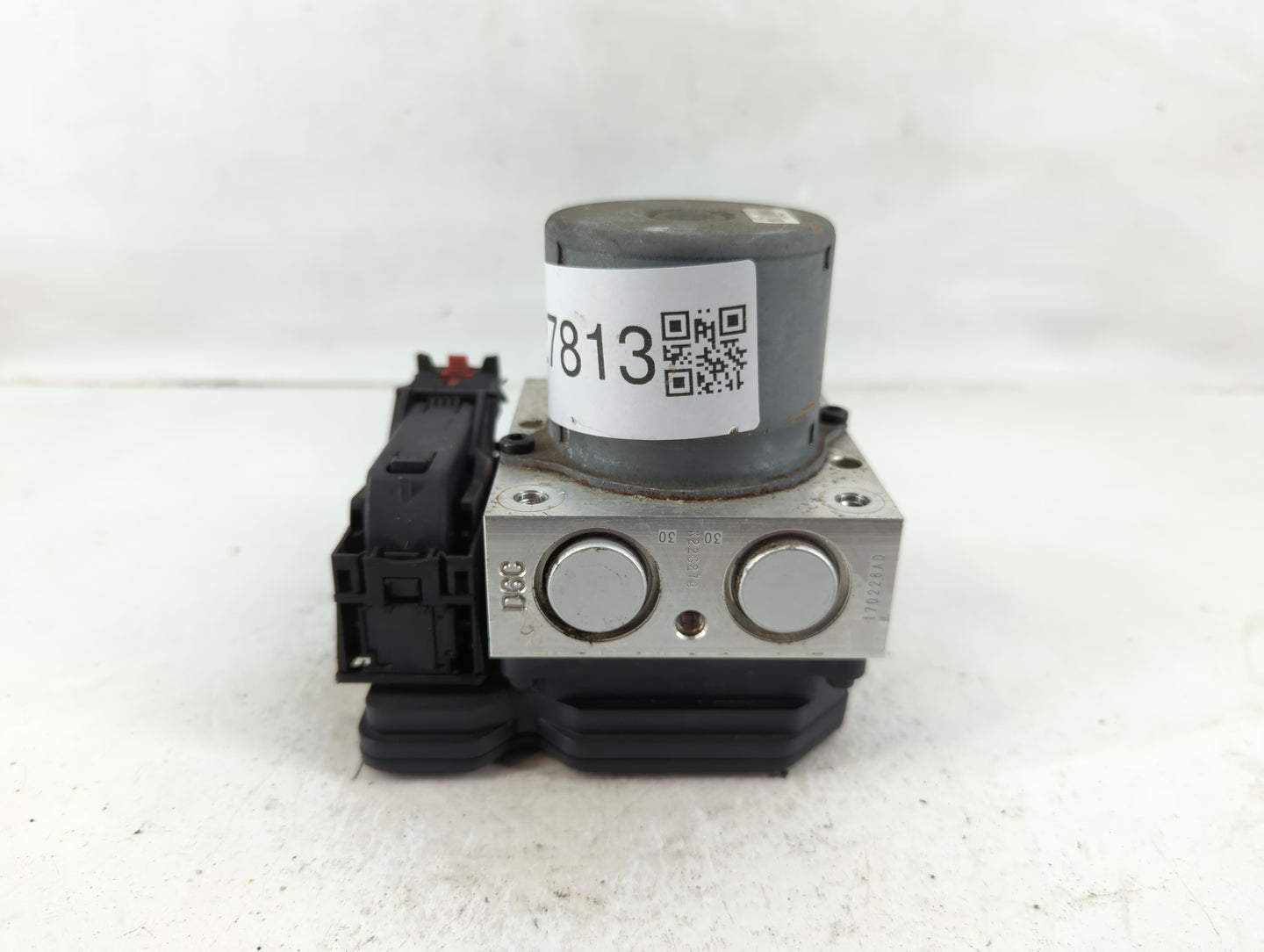 2017-2019 Chevrolet Sonic ABS Pump Control Module Replacement P/N:42520672 Fits Fits 2017 2018 2019 OEM Used Auto Parts - Oe