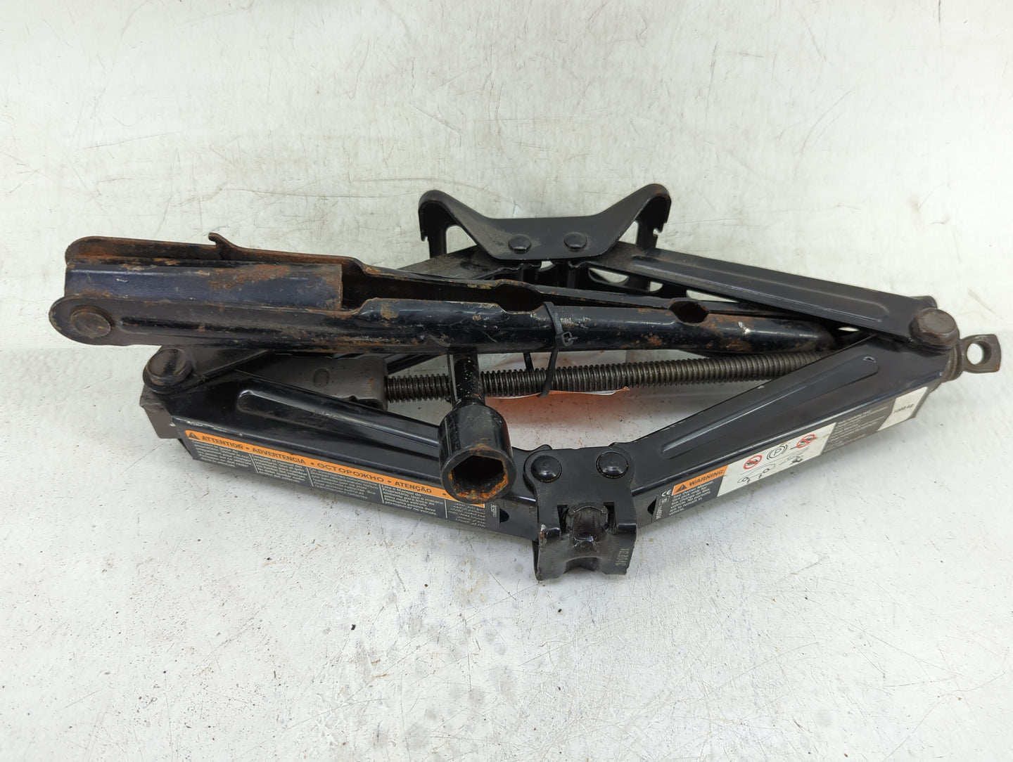 2017 Chevrolet Sonic Spare Scissor Car Jack - Oemusedautoparts1.com