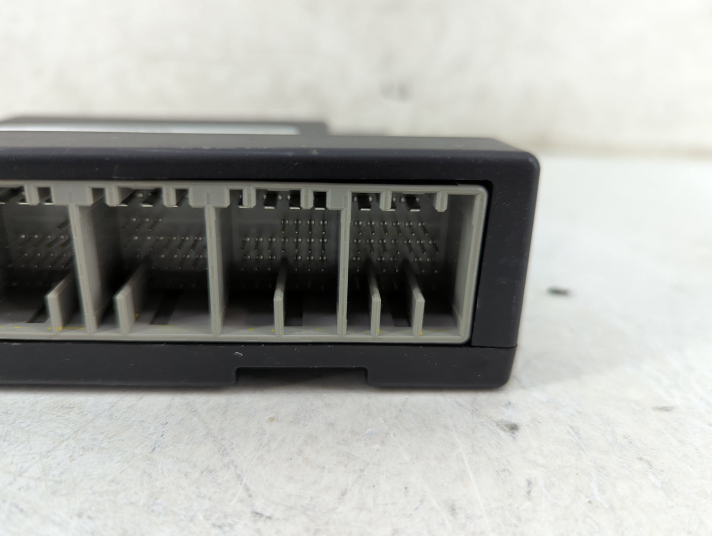 2015-2019 Chevrolet Sonic Body Control Module Bcm Inner Cabin Fuse Box 1133756 - Oemusedautoparts1.com