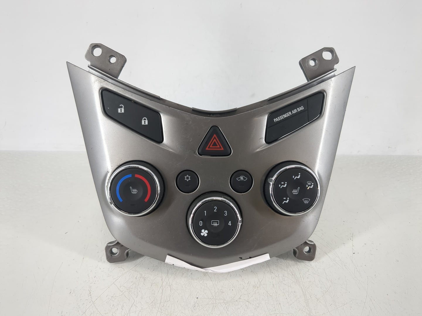 2017-2019 Chevrolet Sonic Climate Control Module Temperature AC/Heater Replacement P/N:42521801 Fits Fits 2017 2018 2019 OEM