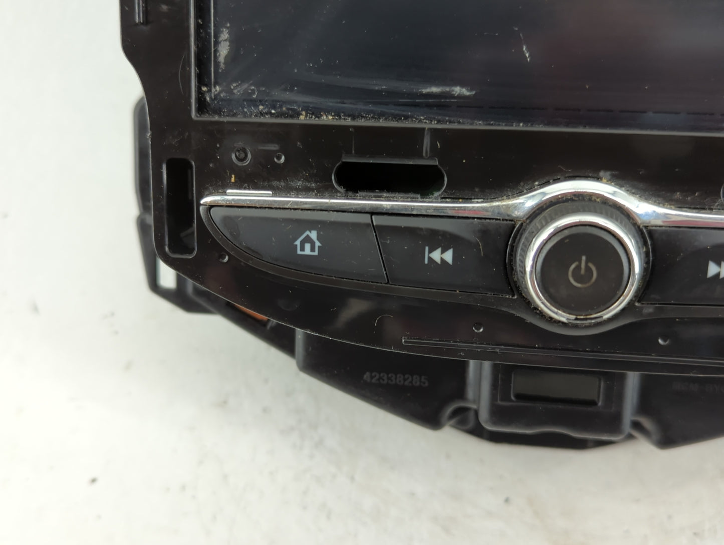 2017 Chevrolet Sonic Radio AM FM Cd Player Receiver Replacement P/N:42841577 Fits Fits 2018 2019 2020 OEM Used Auto Parts - 