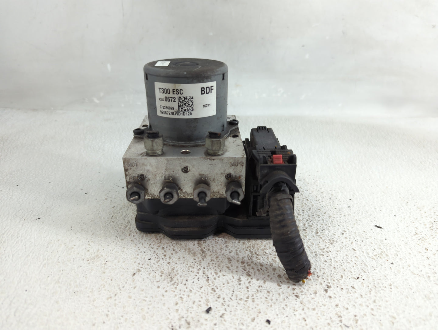 2017-2019 Chevrolet Sonic ABS Pump Control Module Replacement P/N:42520672 Fits Fits 2017 2018 2019 OEM Used Auto Parts - Oe