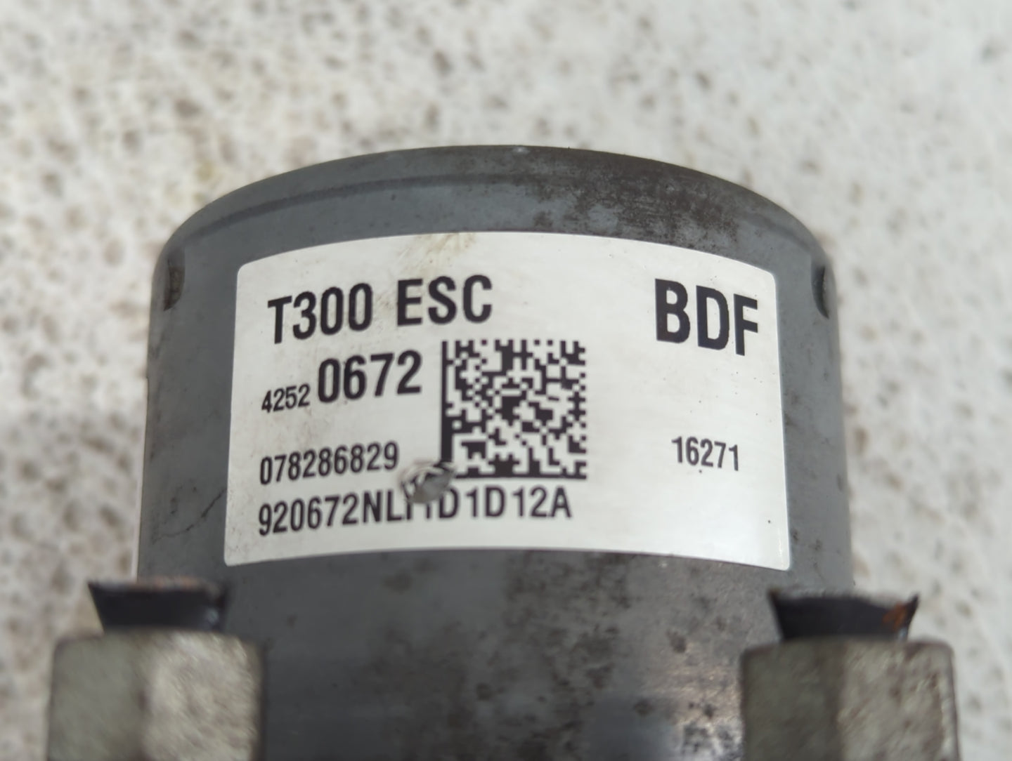 2017-2019 Chevrolet Sonic ABS Pump Control Module Replacement P/N:42520672 Fits Fits 2017 2018 2019 OEM Used Auto Parts - Oe