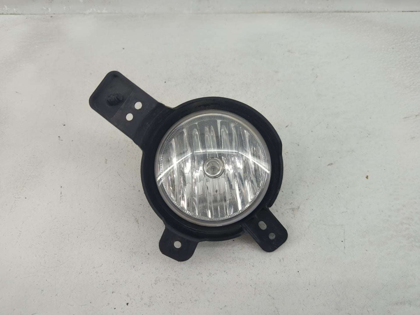 2017-2020 Chevrolet Sonic Passenger Right Oem Fog Light Lamp - Oemusedautoparts1.com