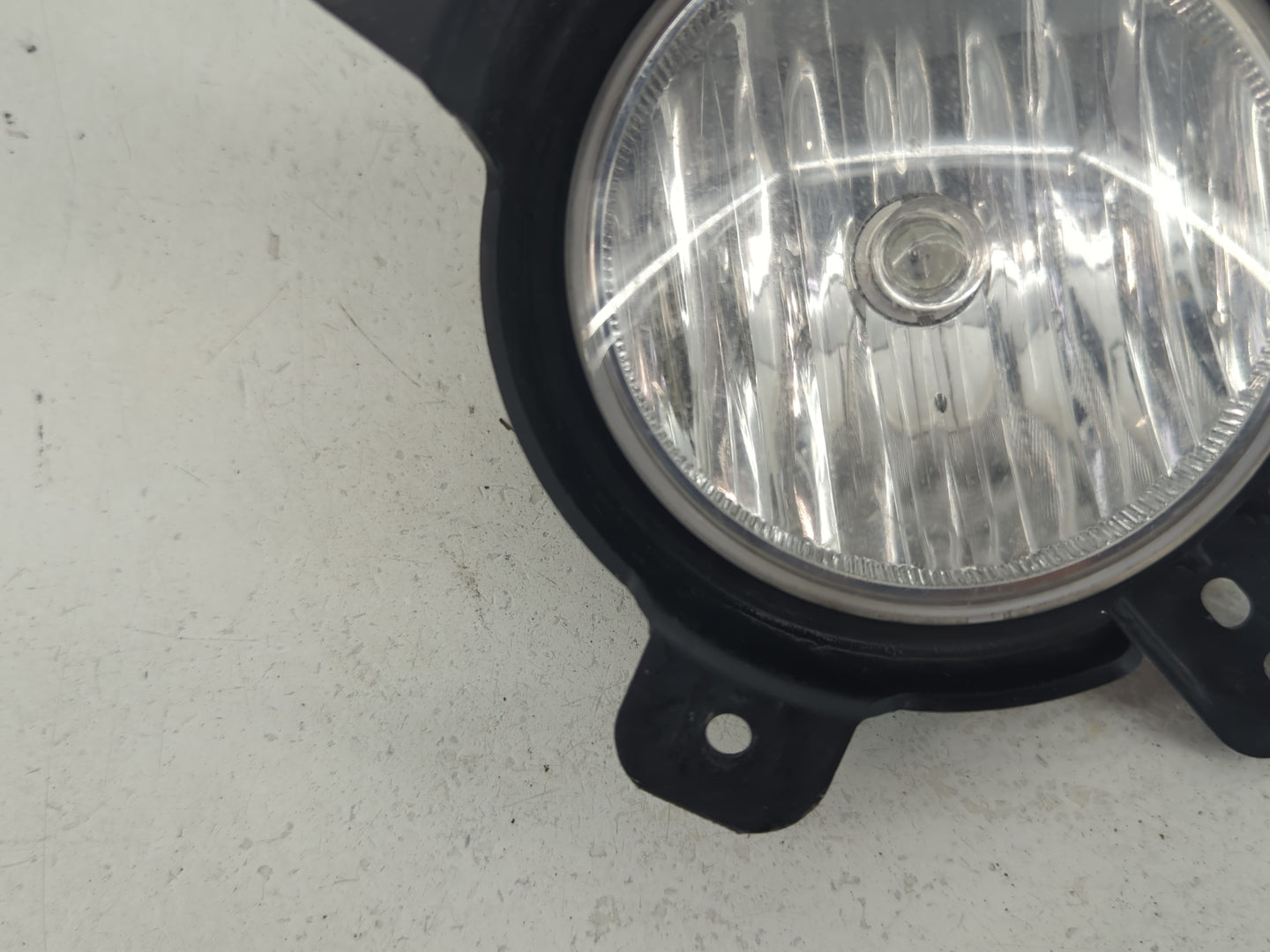 2017-2020 Chevrolet Sonic Passenger Right Oem Fog Light Lamp - Oemusedautoparts1.com