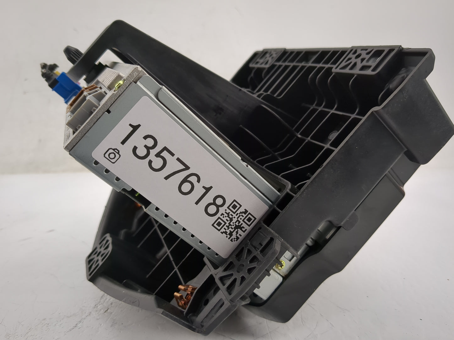 2017 Chevrolet Sonic Radio AM FM Cd Player Receiver Replacement Fits Fits 2018 2019 2020 OEM Used Auto Parts - Oemusedautopa