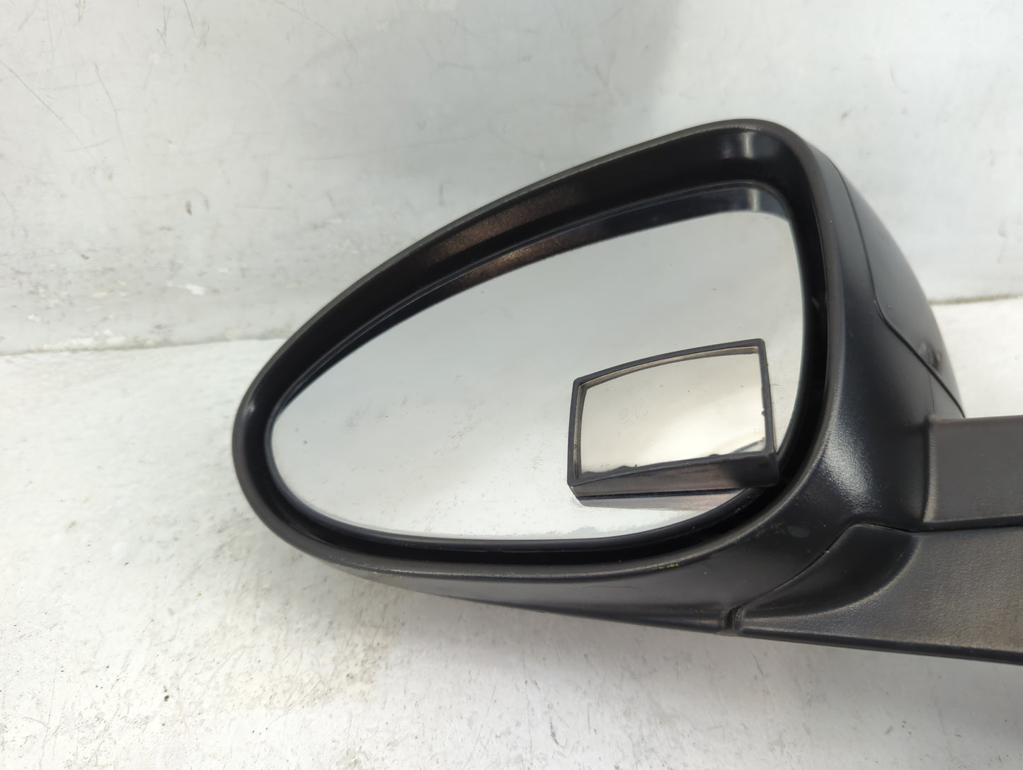 2012-2019 Chevrolet Sonic Driver Side View Mirror - Left Door Mirror OEM Used - Oemusedautoparts1.com