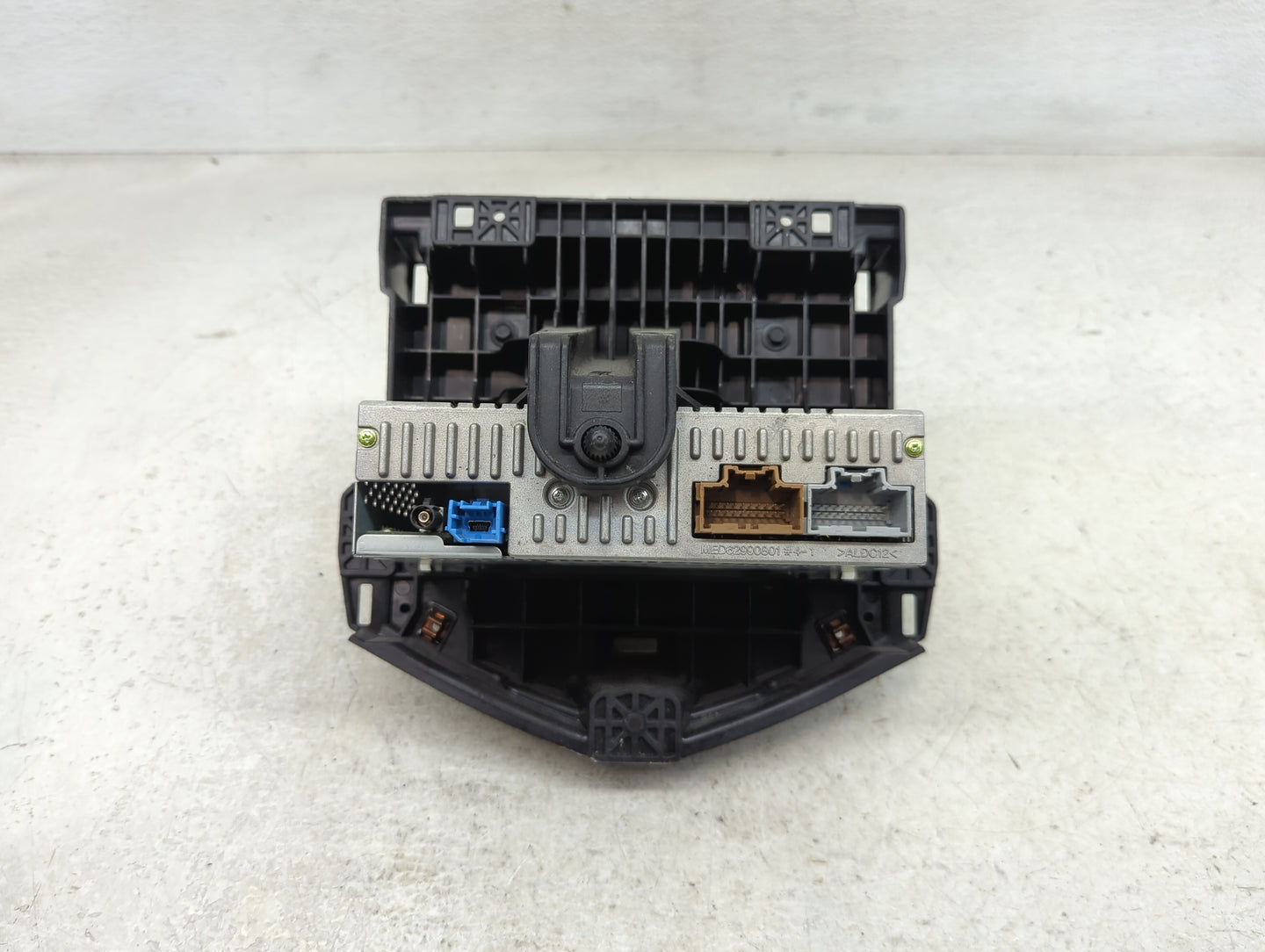 2017-2017 Chevrolet Sonic Radio Control Panel - Oemusedautoparts1.com