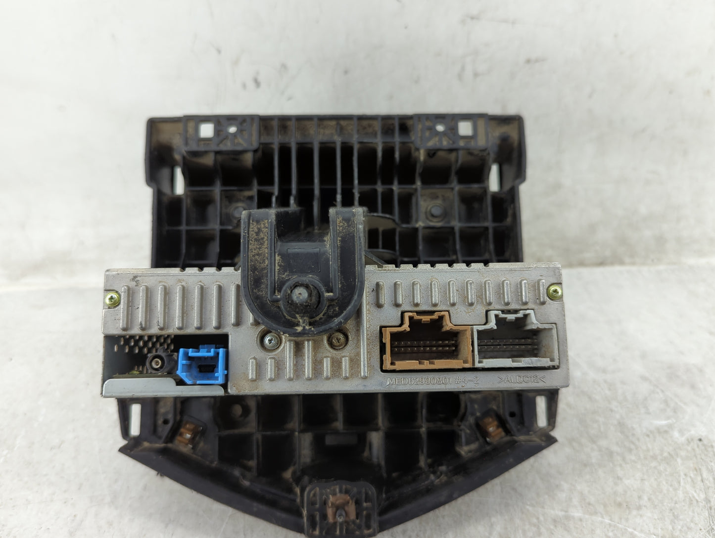 2017 Chevrolet Sonic Radio AM FM Cd Player Receiver Replacement P/N:42532847 555343750, H1170770 Fits OEM Used Auto Parts - 