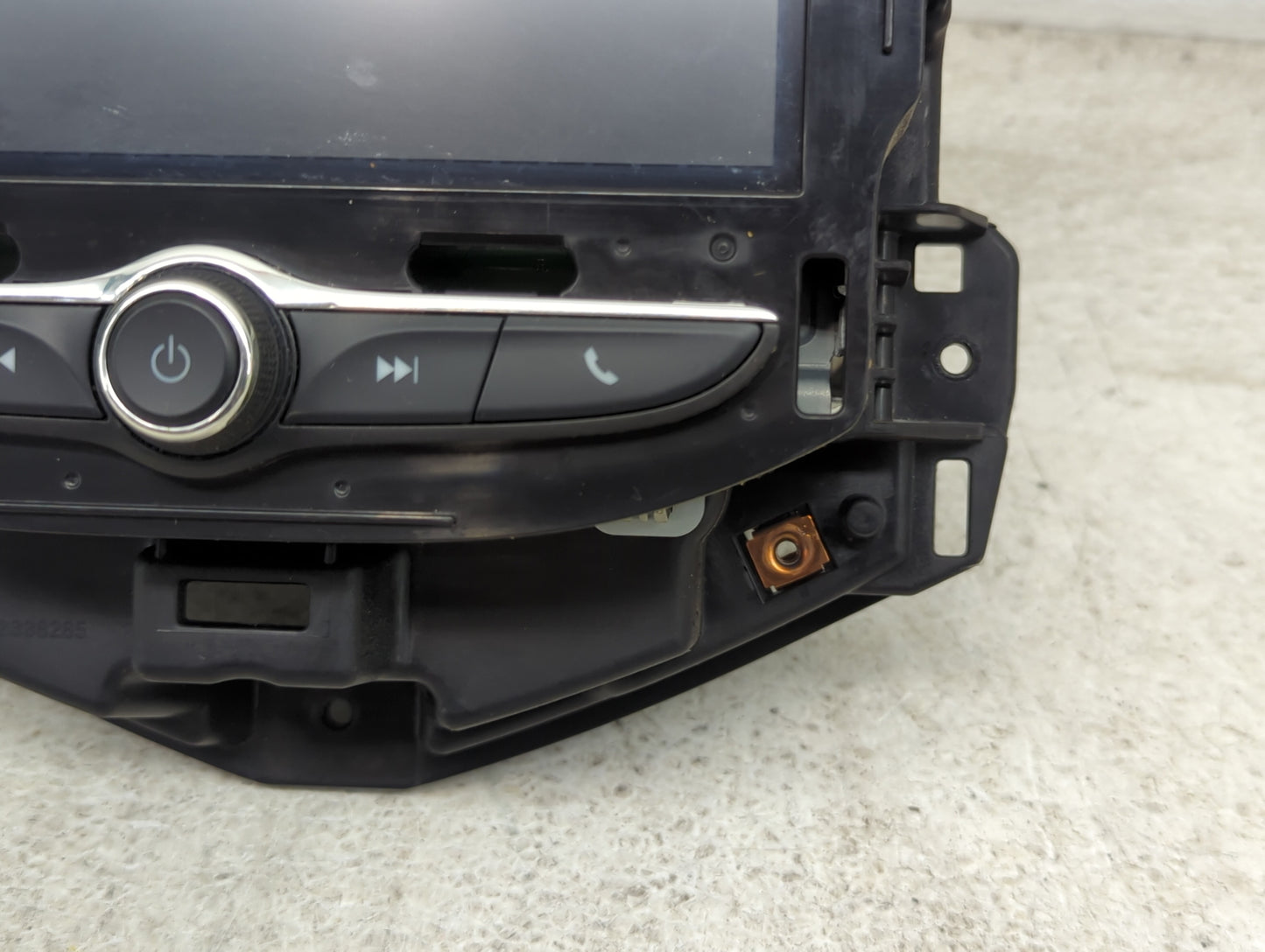2017 Chevrolet Sonic Information Display Screen - Oemusedautoparts1.com