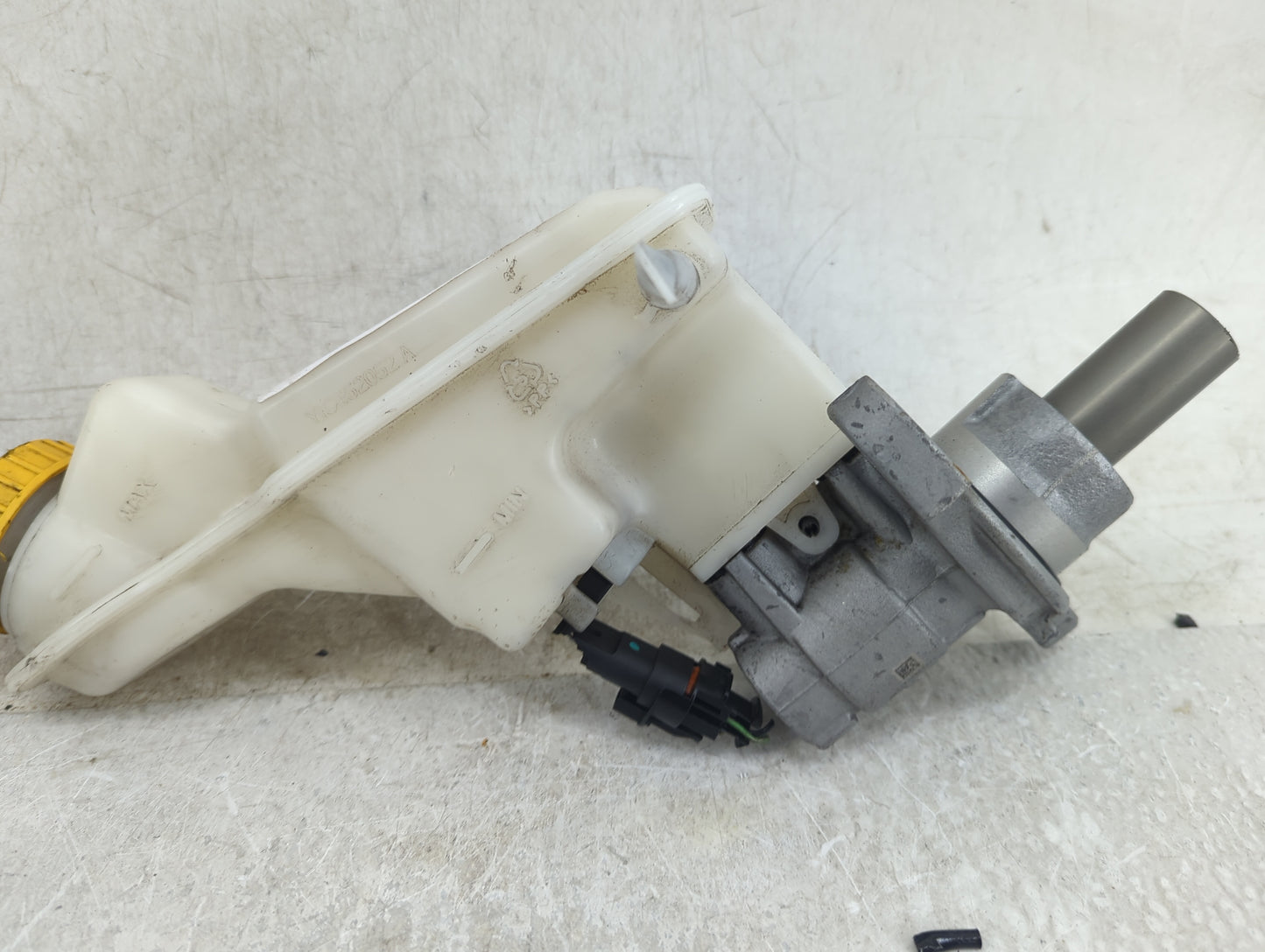 2012-2019 Chevrolet Sonic Brake Master Cylinder - Oemusedautoparts1.com