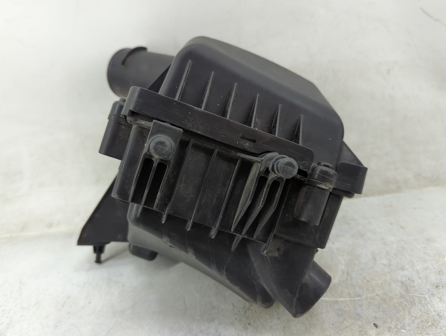 2017 Chevrolet Sonic Air Cleaner Intake-duct Hose Tube - Oemusedautoparts1.com