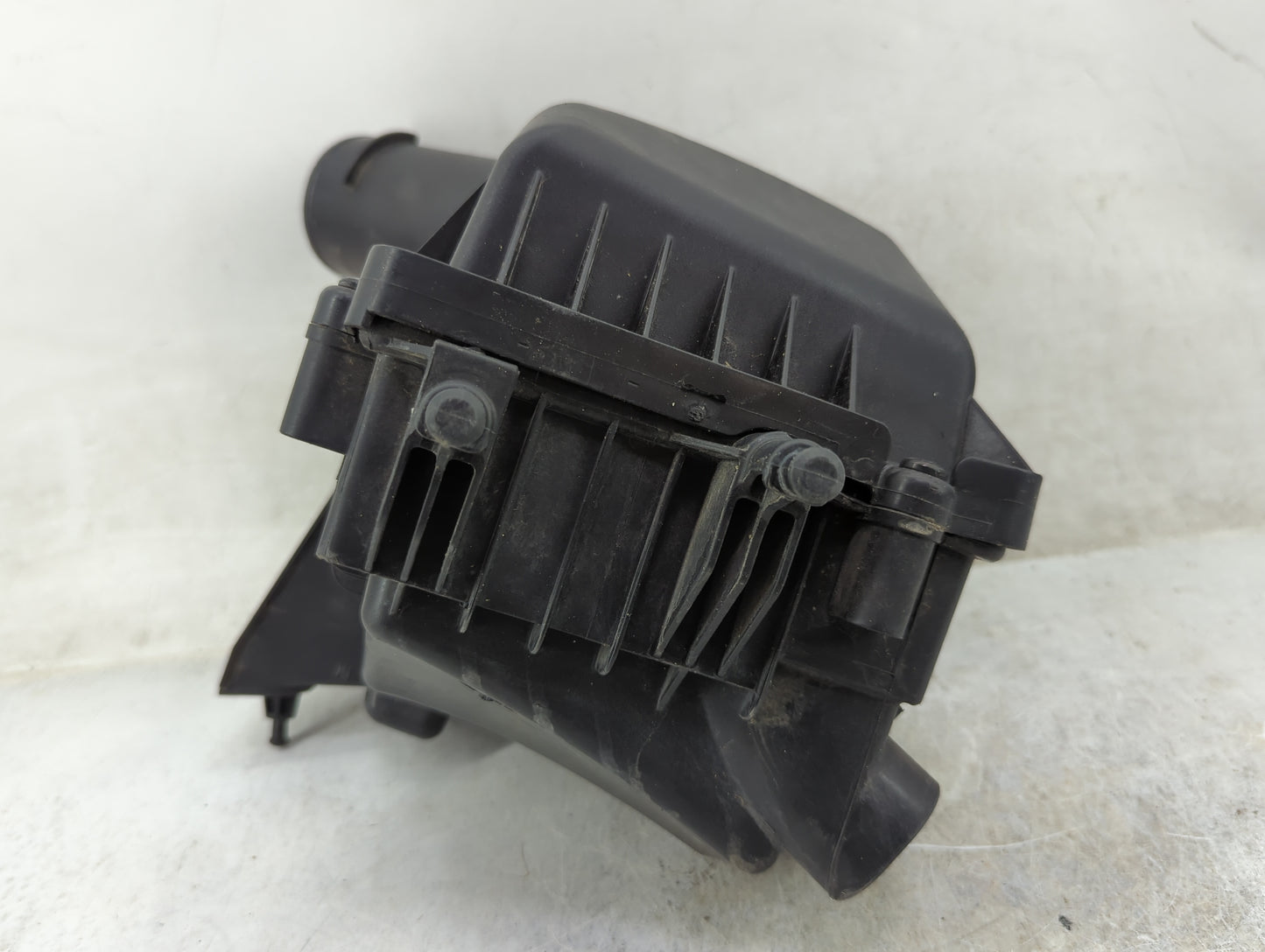 2017 Chevrolet Sonic Air Cleaner Intake-duct Hose Tube - Oemusedautoparts1.com