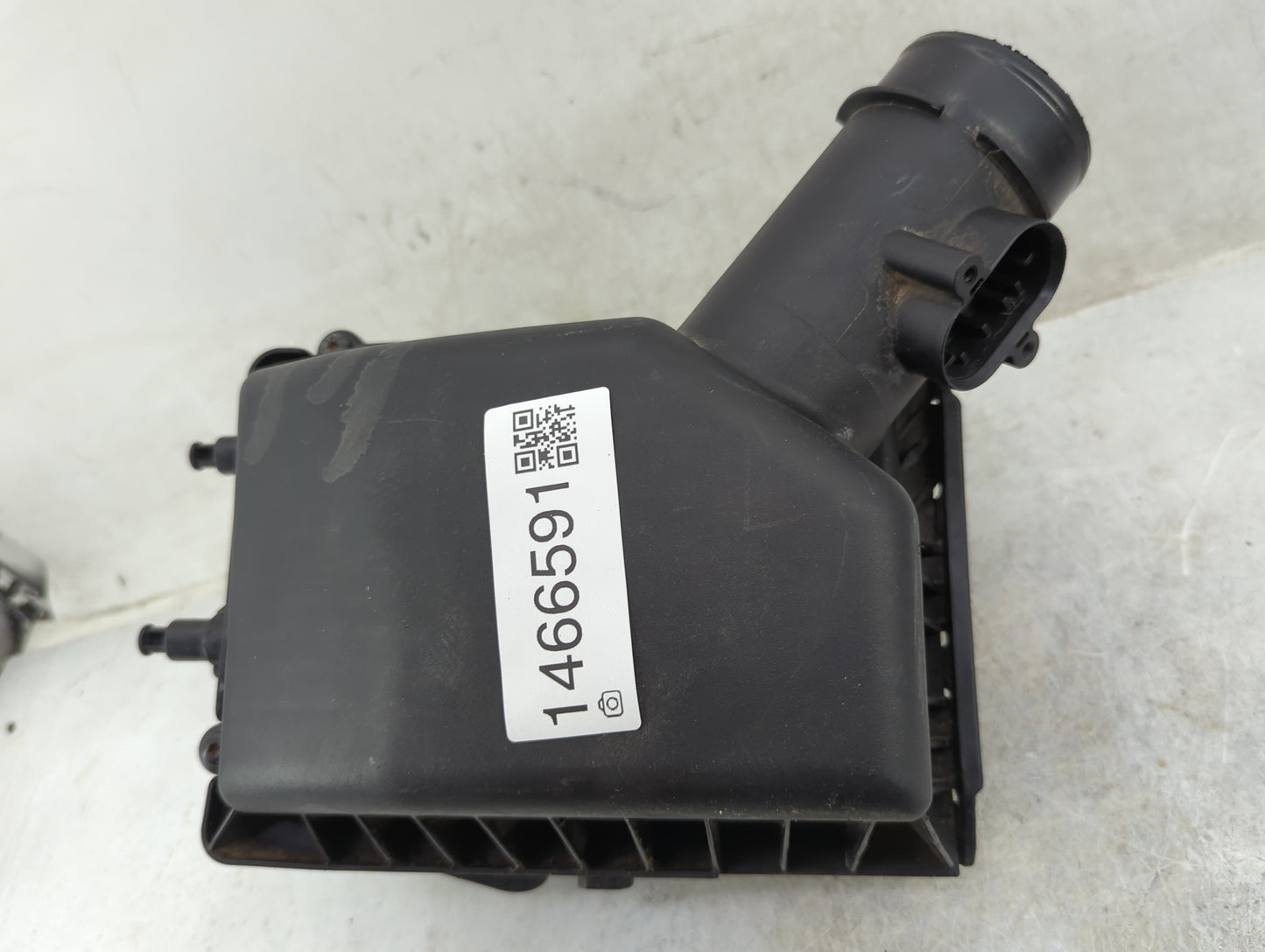 2017 Chevrolet Sonic Air Cleaner Intake-duct Hose Tube - Oemusedautoparts1.com