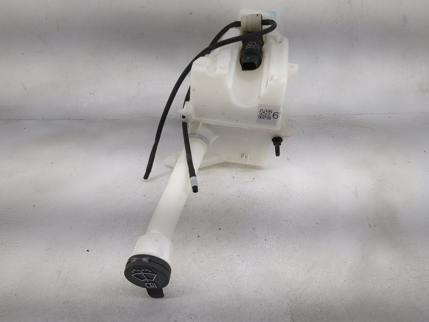 2017 Chevrolet Sonic Windshield Washer Fluid Reservoir Bottle - Oemusedautoparts1.com