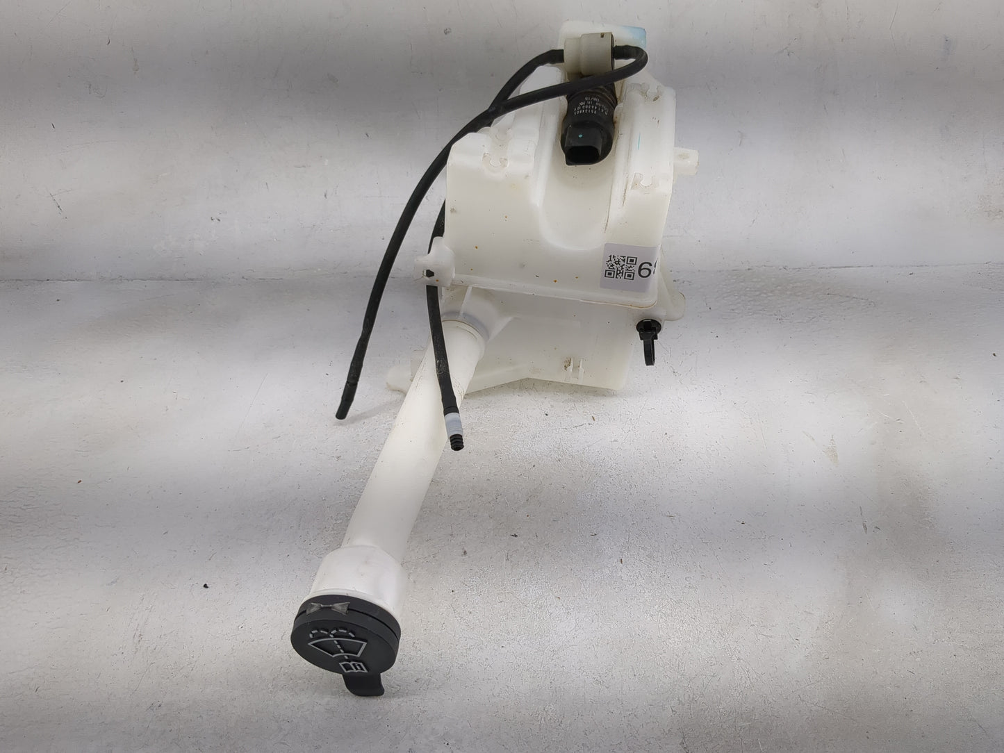 2017 Chevrolet Sonic Windshield Washer Fluid Reservoir Bottle - Oemusedautoparts1.com