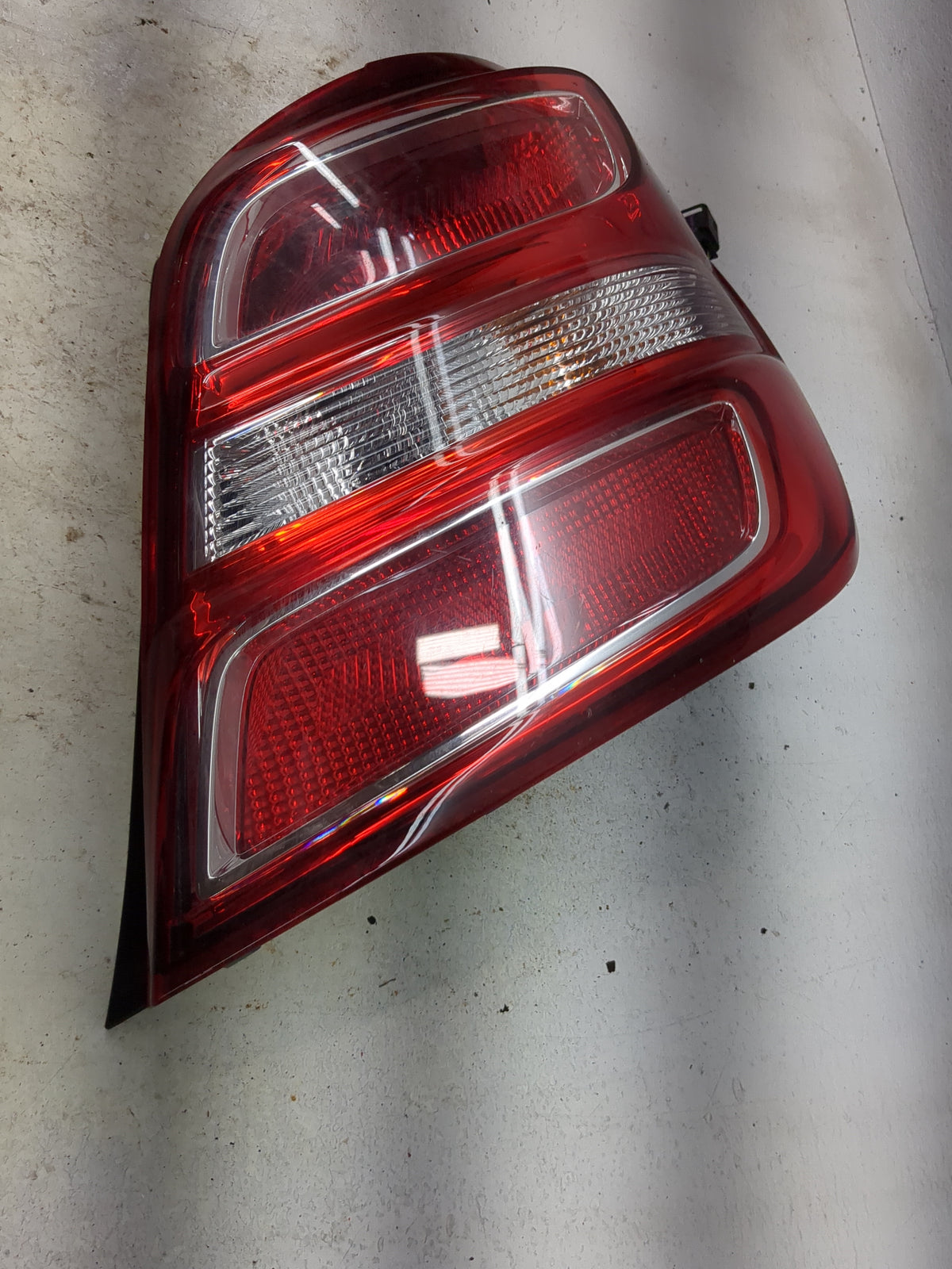 2017-2019 Chevrolet Sonic Tail Light Assembly Passenger Right OEM P/N:94541490 Fits Fits 2017 2018 2019 OEM Used Auto Parts 