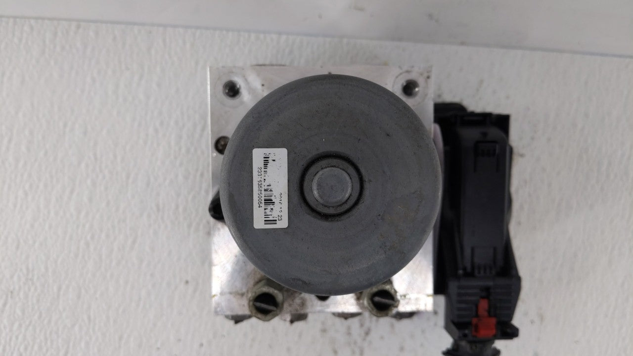 2017-2018 Chevrolet Sonic ABS Pump Control Module Replacement P/N:42573471 42520672 Fits Fits 2017 2018 OEM Used Auto Parts 