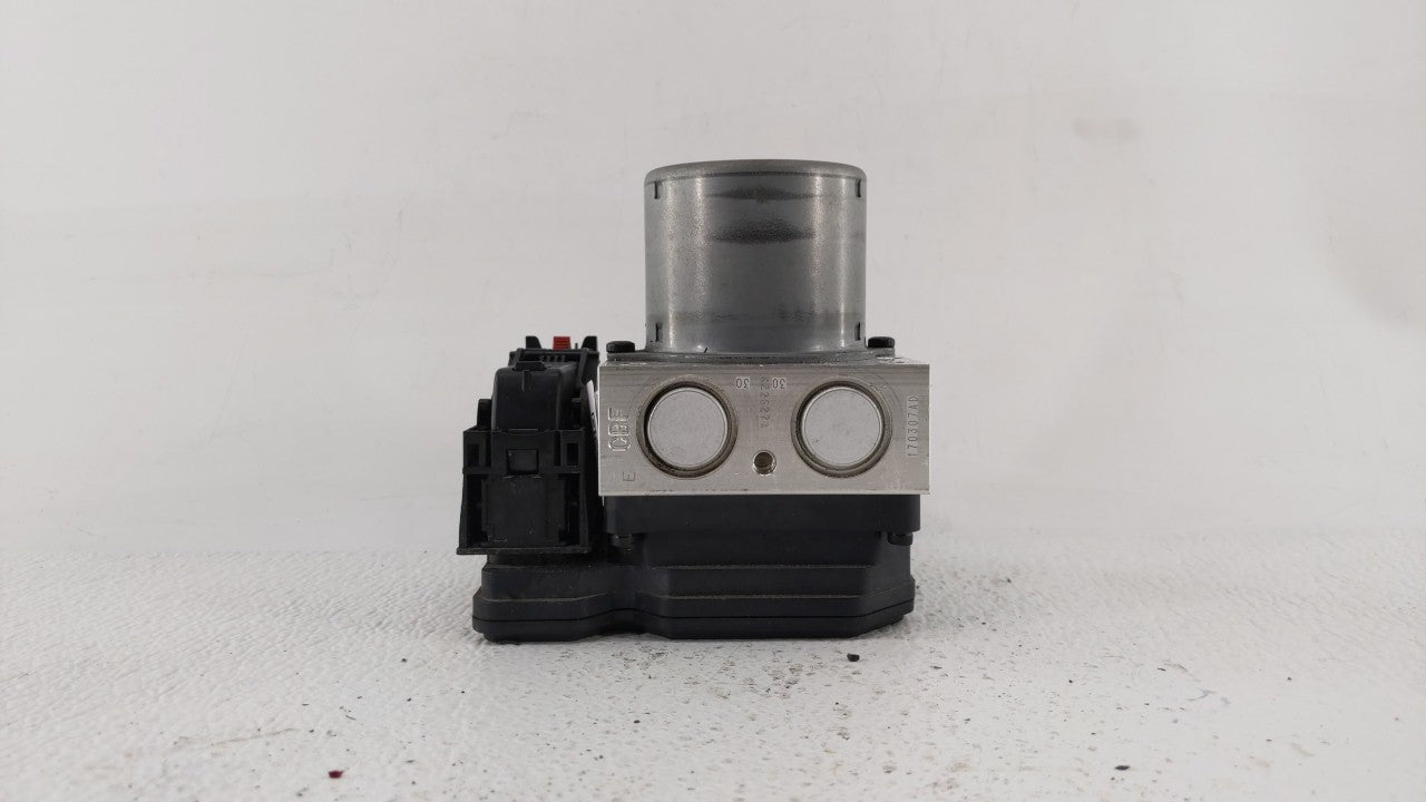 2017-2018 Chevrolet Sonic ABS Pump Control Module Replacement P/N:42573471 42520672 Fits Fits 2017 2018 OEM Used Auto Parts 