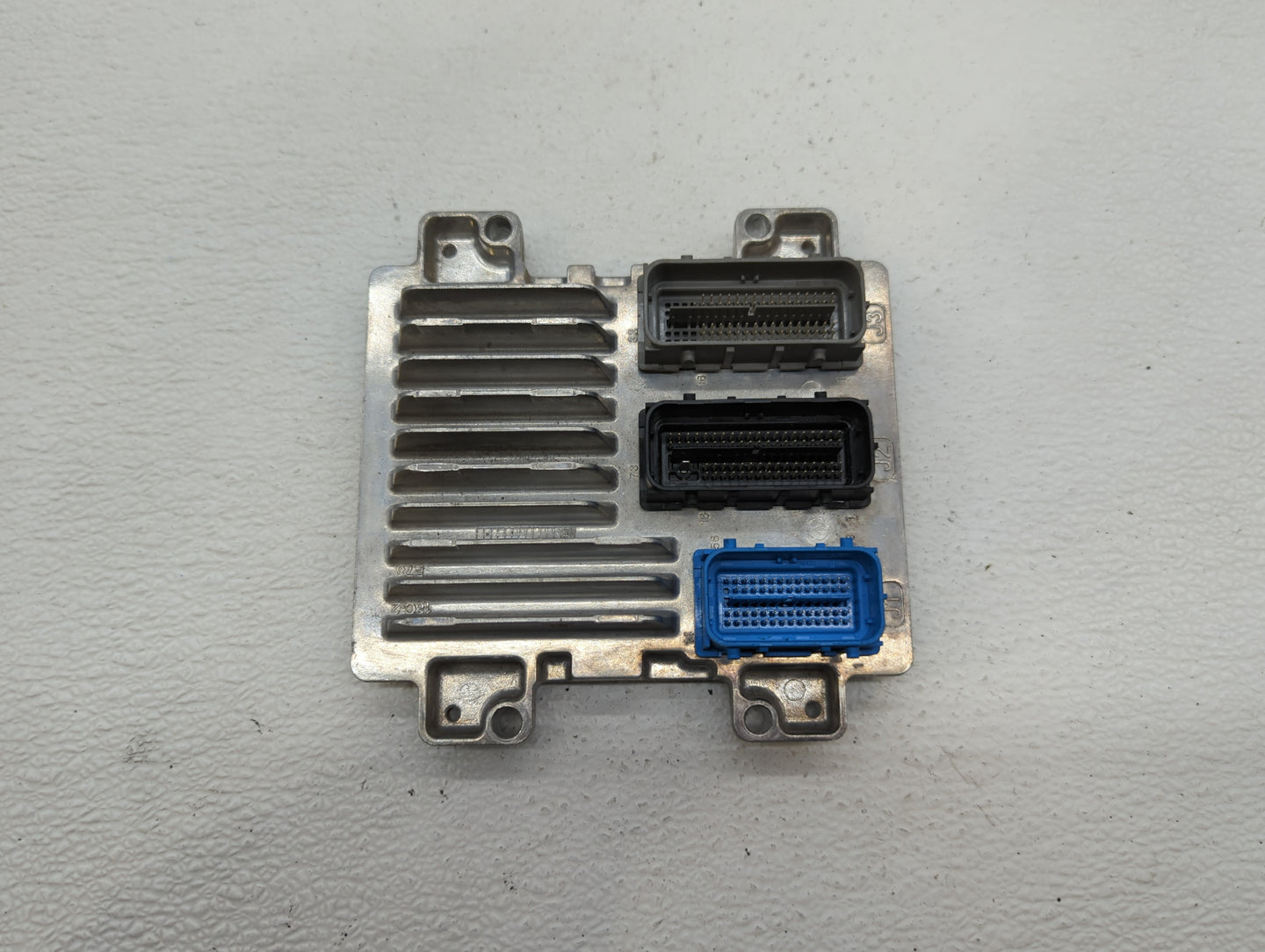 2017-2018 Chevrolet Sonic PCM Engine Control Computer ECU ECM PCU OEM P/N:12697793 12706635, 12679097 Fits Fits 2017 2018 20