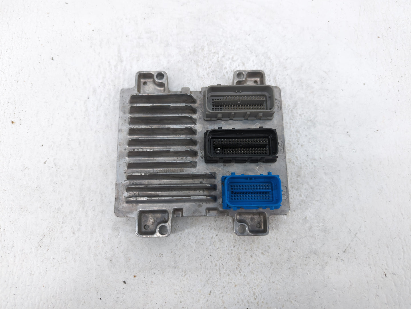 2017-2019 Chevrolet Sonic PCM Engine Control Computer ECU ECM PCU OEM P/N:12668986 12670309 Fits Fits 2017 2018 2019 2020 20