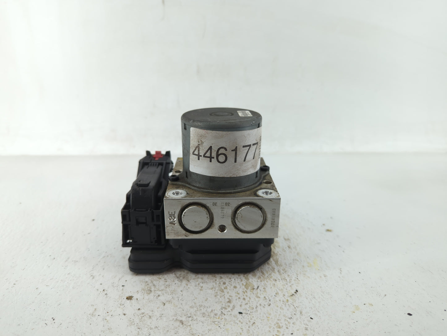 2017-2019 Chevrolet Sonic ABS Pump Control Module Replacement P/N:42520672 42573471 Fits Fits 2017 2018 2019 OEM Used Auto P