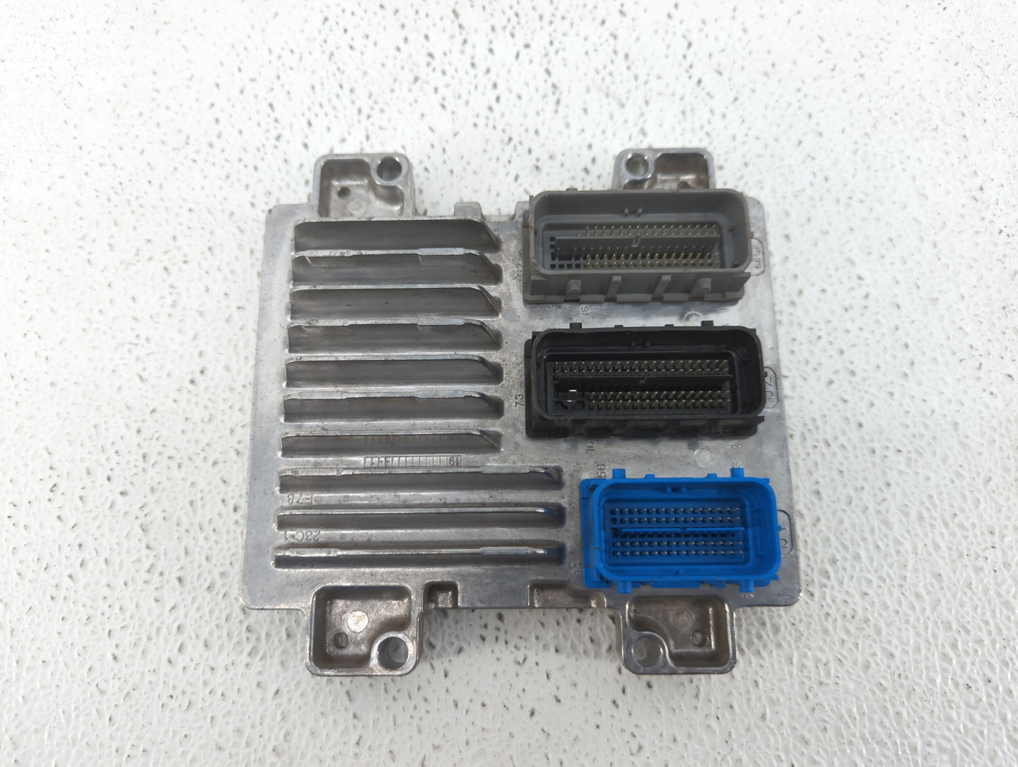 2017-2019 Chevrolet Sonic PCM Engine Control Computer ECU ECM PCU OEM P/N:12668986 12677671 Fits Fits 2017 2018 2019 2020 20