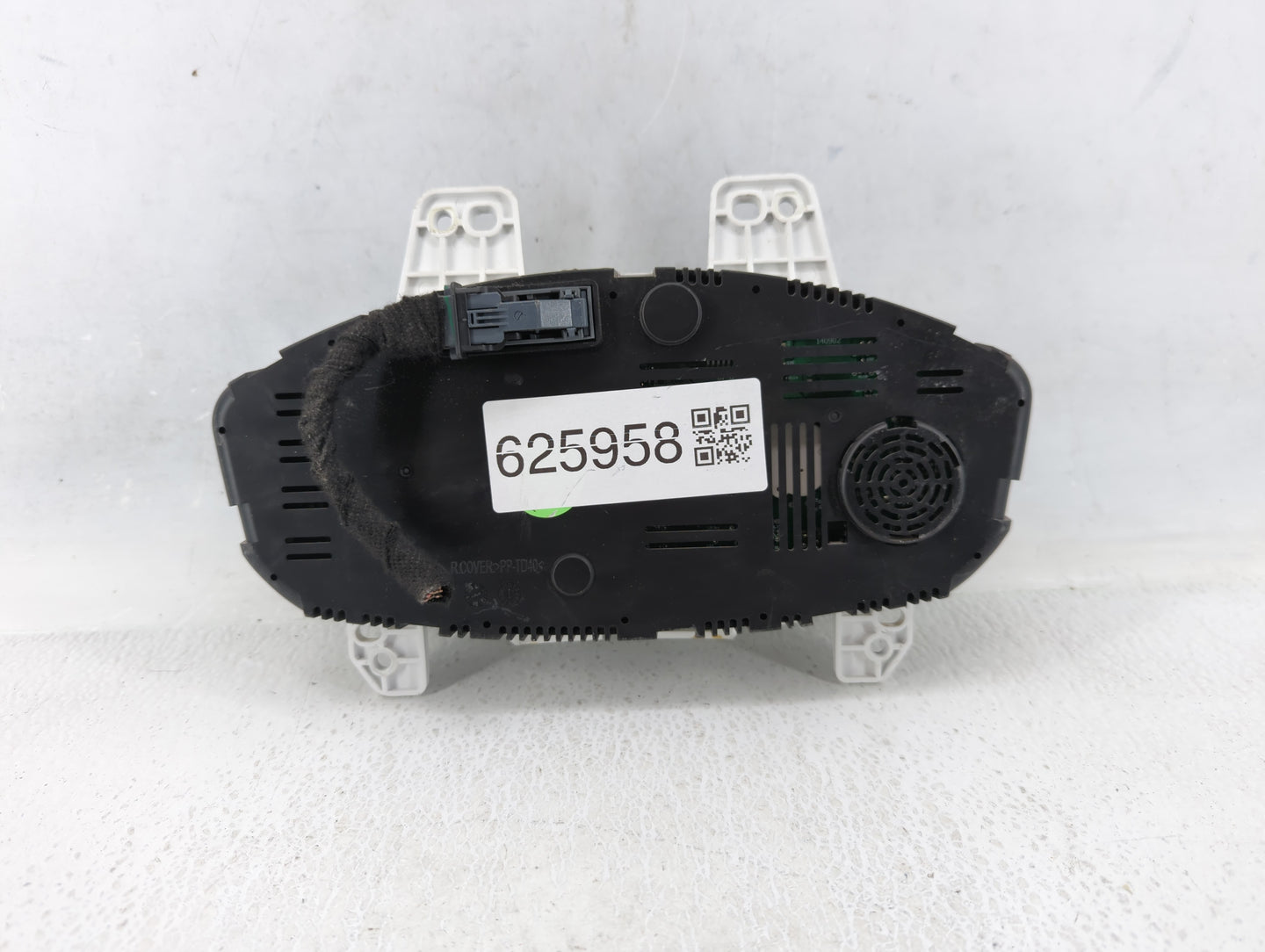 2017-2019 Chevrolet Sonic Instrument Cluster Speedometer Gauges P/N:42527220 Fits Fits 2017 2018 2019 OEM Used Auto Parts - 