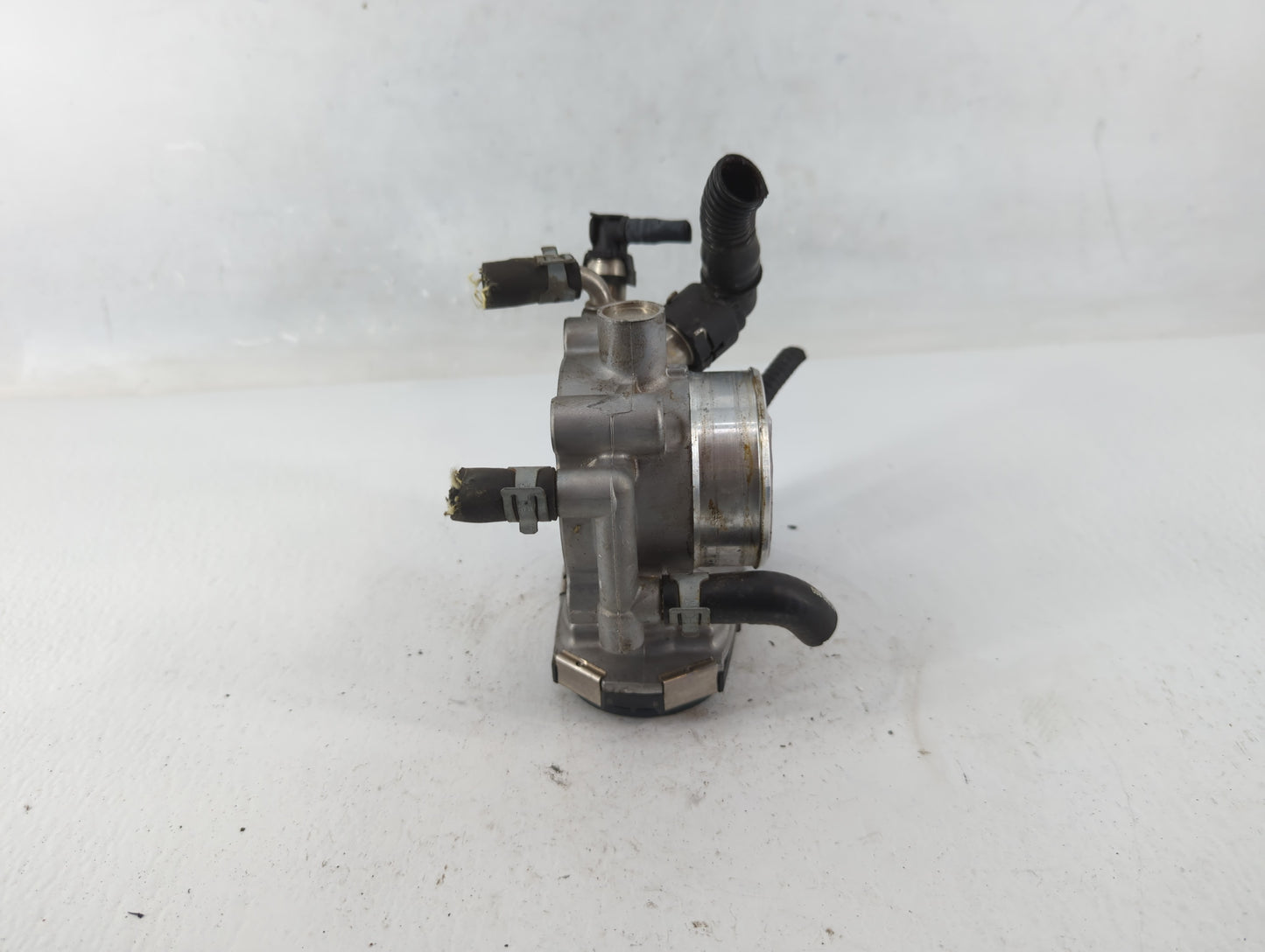 2012-2018 Chevrolet Sonic Throttle Body P/N:0 280 750 244 55 561495 Fits Fits 2009 2010 2011 2012 2013 2014 2015 2016 2017 2