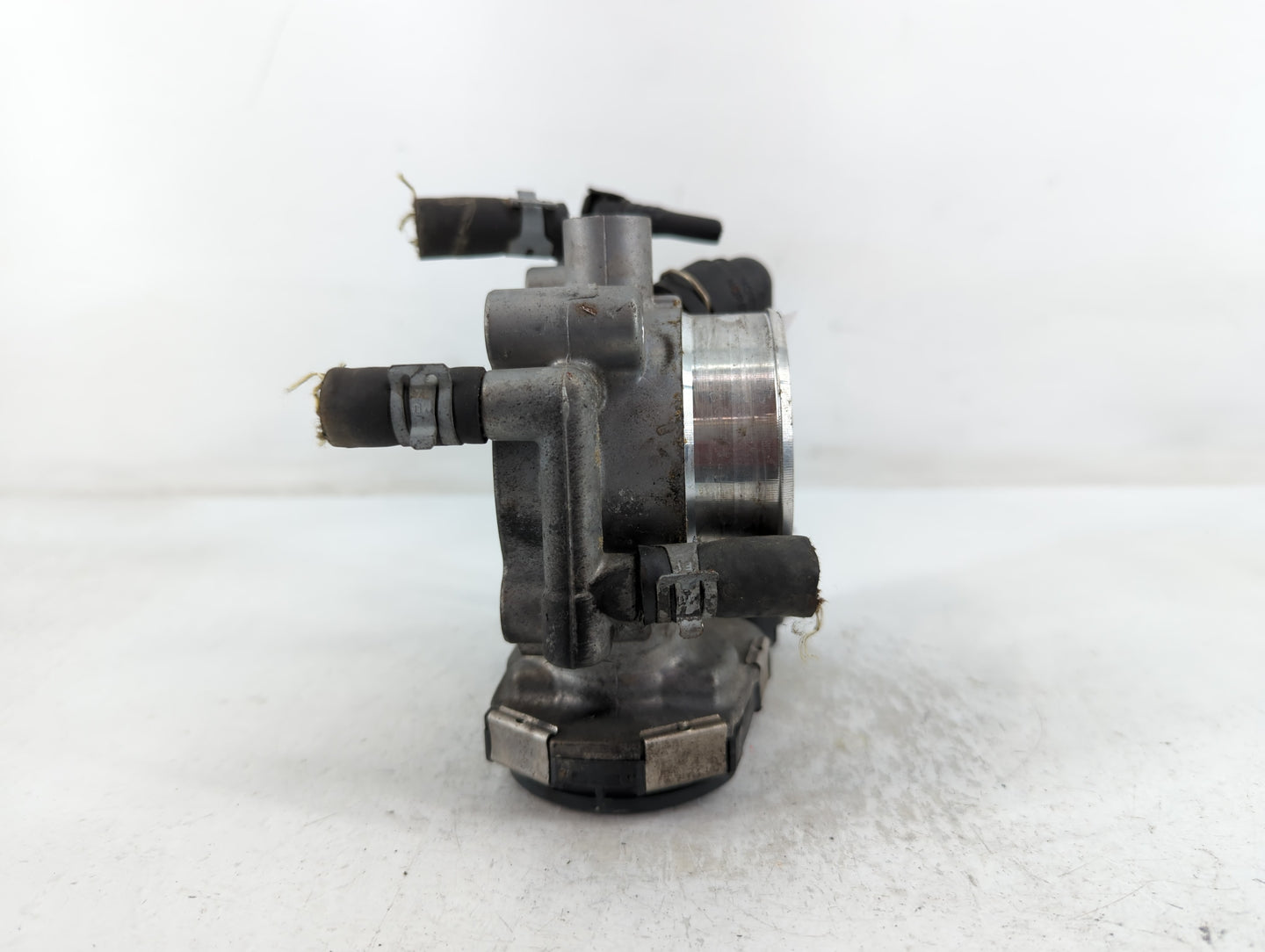 2012-2018 Chevrolet Sonic Throttle Body P/N:0 280 750 244 55 561 495 Fits Fits 2009 2010 2011 2012 2013 2014 2015 2016 2017 