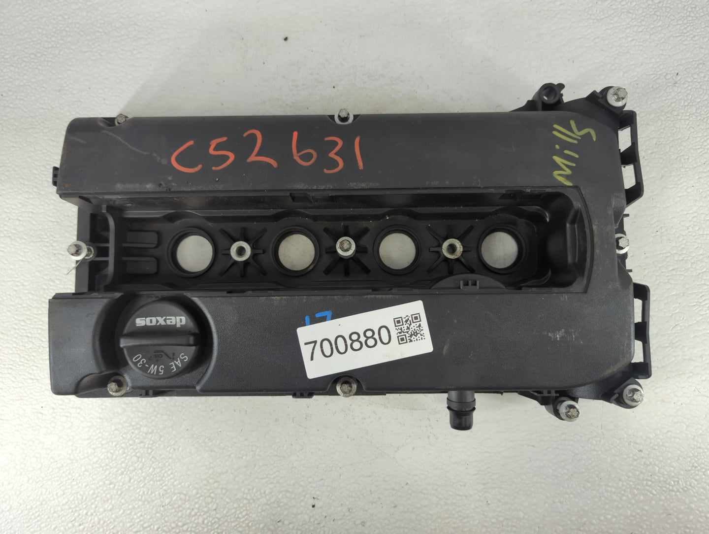 2017 Chevrolet Sonic Driver Left Cylinder Head Valve Cover P/N:55854237 Fits OEM Used Auto Parts - Oemusedautoparts1.com