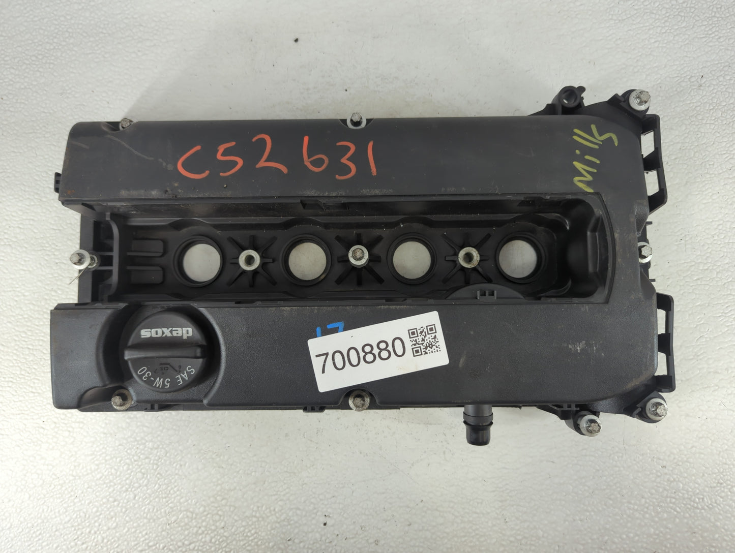 2017 Chevrolet Sonic Driver Left Cylinder Head Valve Cover P/N:55854237 Fits OEM Used Auto Parts - Oemusedautoparts1.com