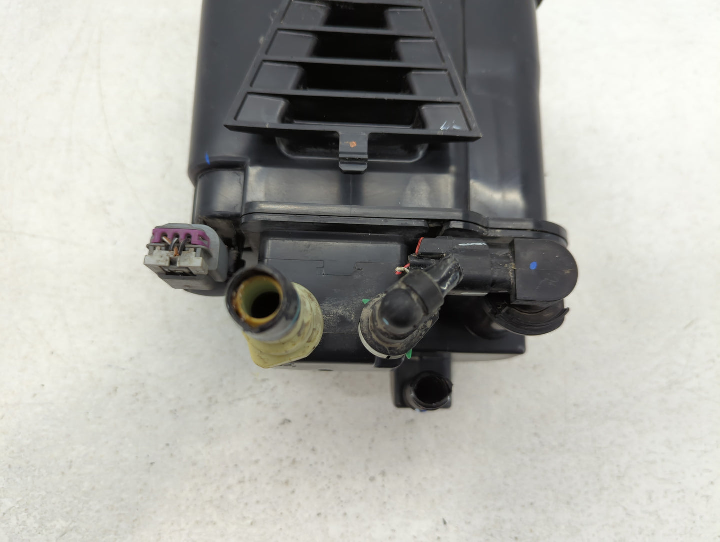 2017 Chevrolet Sonic Fuel Vapor Charcoal Canister - Oemusedautoparts1.com