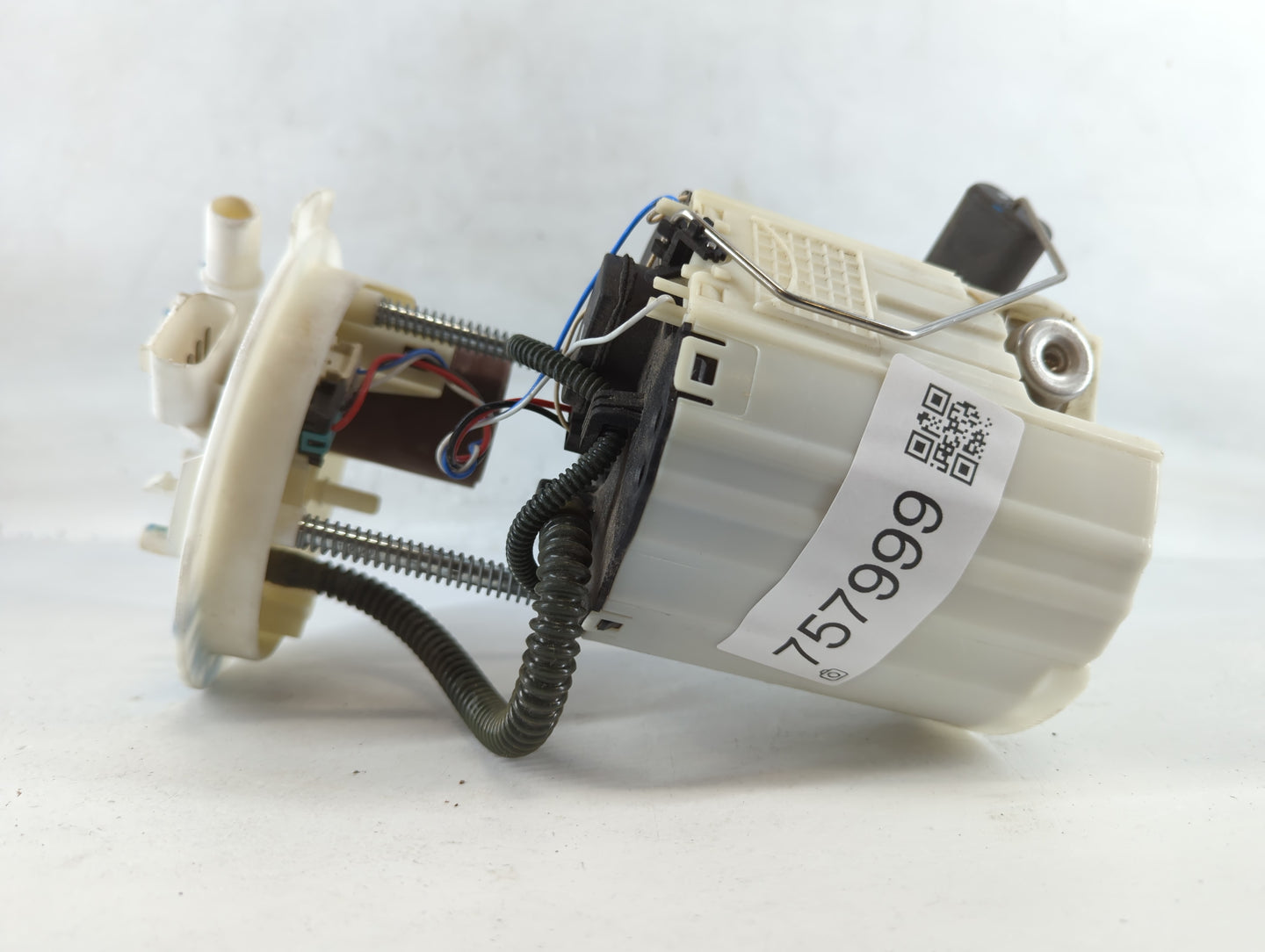 2013-2018 Chevrolet Sonic Electrical Gas Fuel Pump Assembly - Oemusedautoparts1.com