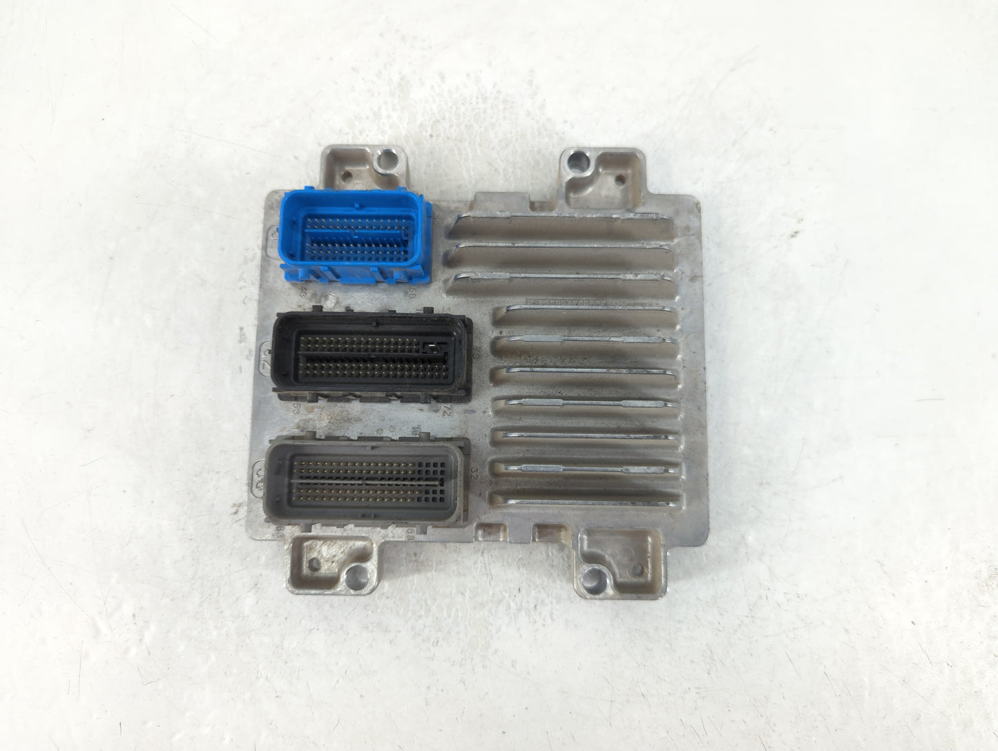2017-2019 Chevrolet Sonic PCM Engine Control Computer ECU ECM PCU OEM P/N:12670309 12668986 Fits Fits 2017 2018 2019 2020 20