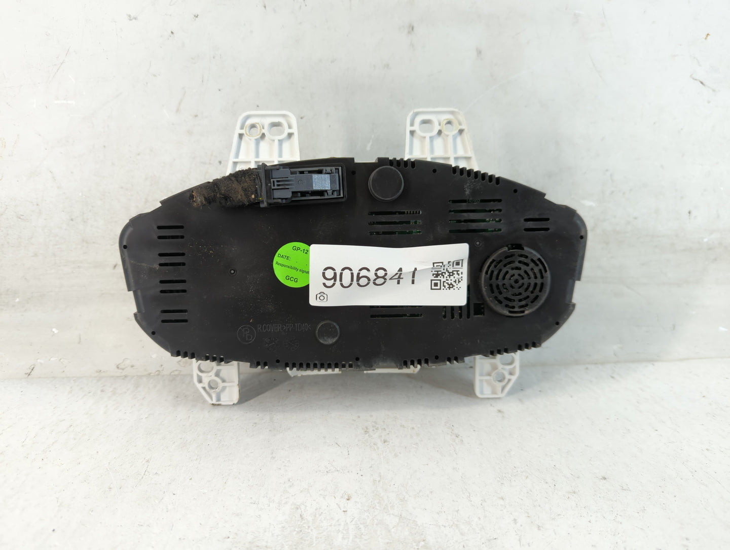 2017-2019 Chevrolet Sonic Instrument Cluster Speedometer Gauges P/N:42527220 Fits Fits 2017 2018 2019 OEM Used Auto Parts - 