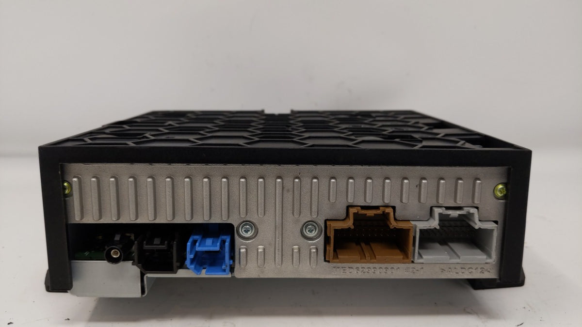 2017 Chevrolet Spark Radio AM FM Cd Player Receiver Replacement P/N:42518059 Fits 2018 2019 OEM Used Auto Parts - Oemusedaut